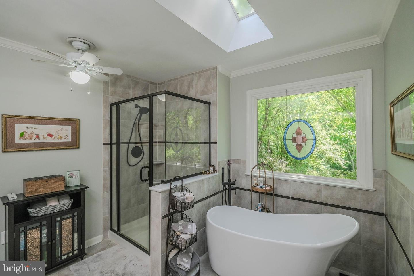 12853 VALLEYWOOD DR, WOODBRIDGE, Virginia 22192, 5 Bedrooms Bedrooms, ,3 BathroomsBathrooms,Residential,For sale,12853 VALLEYWOOD DR,VAPW2097034 MLS # VAPW2097034