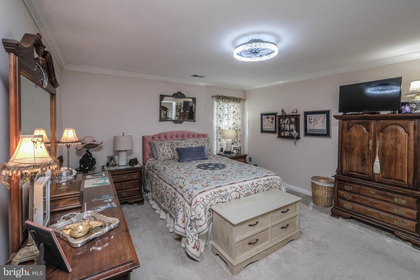 12853 VALLEYWOOD DR, WOODBRIDGE, Virginia 22192, 5 Bedrooms Bedrooms, ,3 BathroomsBathrooms,Residential,For sale,12853 VALLEYWOOD DR,VAPW2097034 MLS # VAPW2097034
