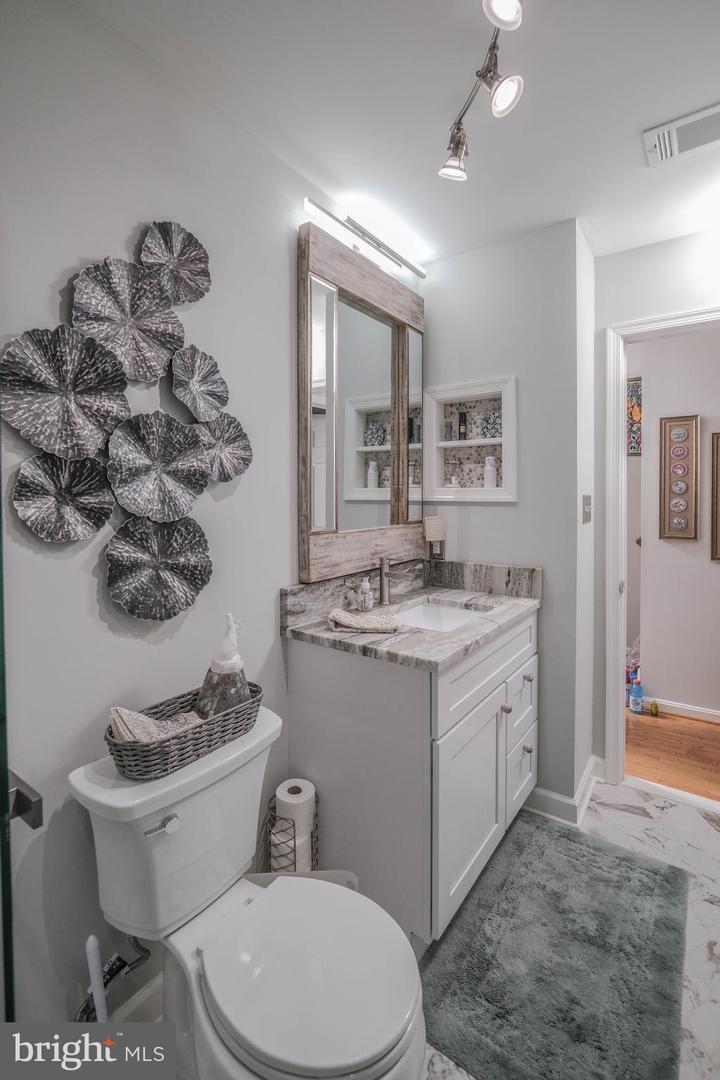 12853 VALLEYWOOD DR, WOODBRIDGE, Virginia 22192, 5 Bedrooms Bedrooms, ,3 BathroomsBathrooms,Residential,For sale,12853 VALLEYWOOD DR,VAPW2097034 MLS # VAPW2097034