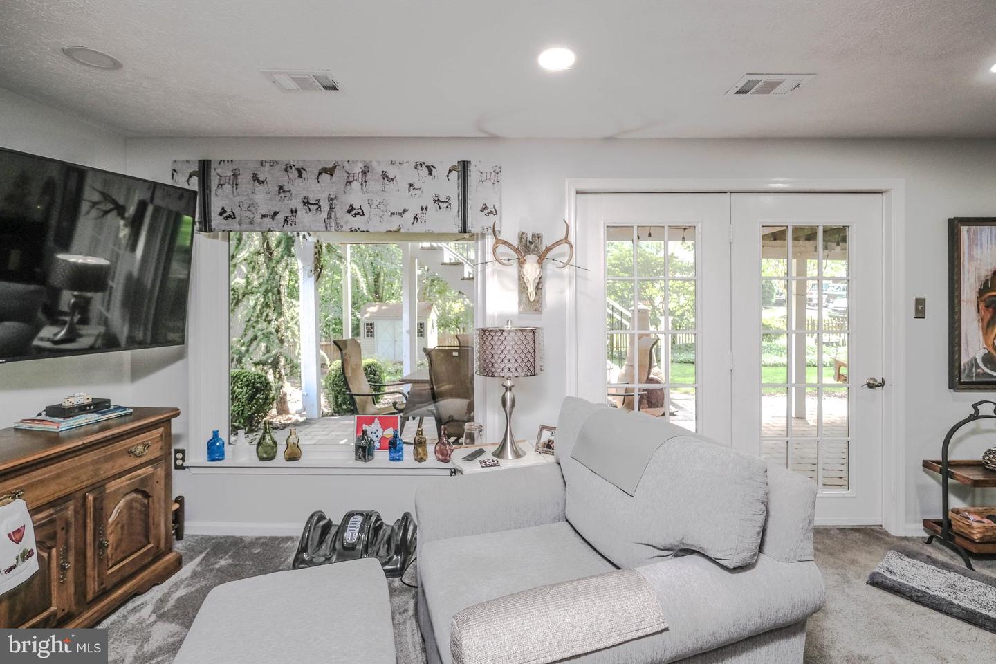 12853 VALLEYWOOD DR, WOODBRIDGE, Virginia 22192, 5 Bedrooms Bedrooms, ,3 BathroomsBathrooms,Residential,For sale,12853 VALLEYWOOD DR,VAPW2097034 MLS # VAPW2097034