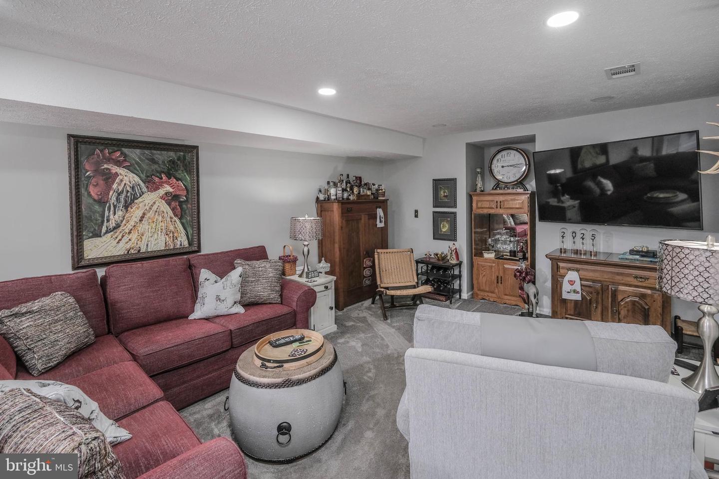 12853 VALLEYWOOD DR, WOODBRIDGE, Virginia 22192, 5 Bedrooms Bedrooms, ,3 BathroomsBathrooms,Residential,For sale,12853 VALLEYWOOD DR,VAPW2097034 MLS # VAPW2097034