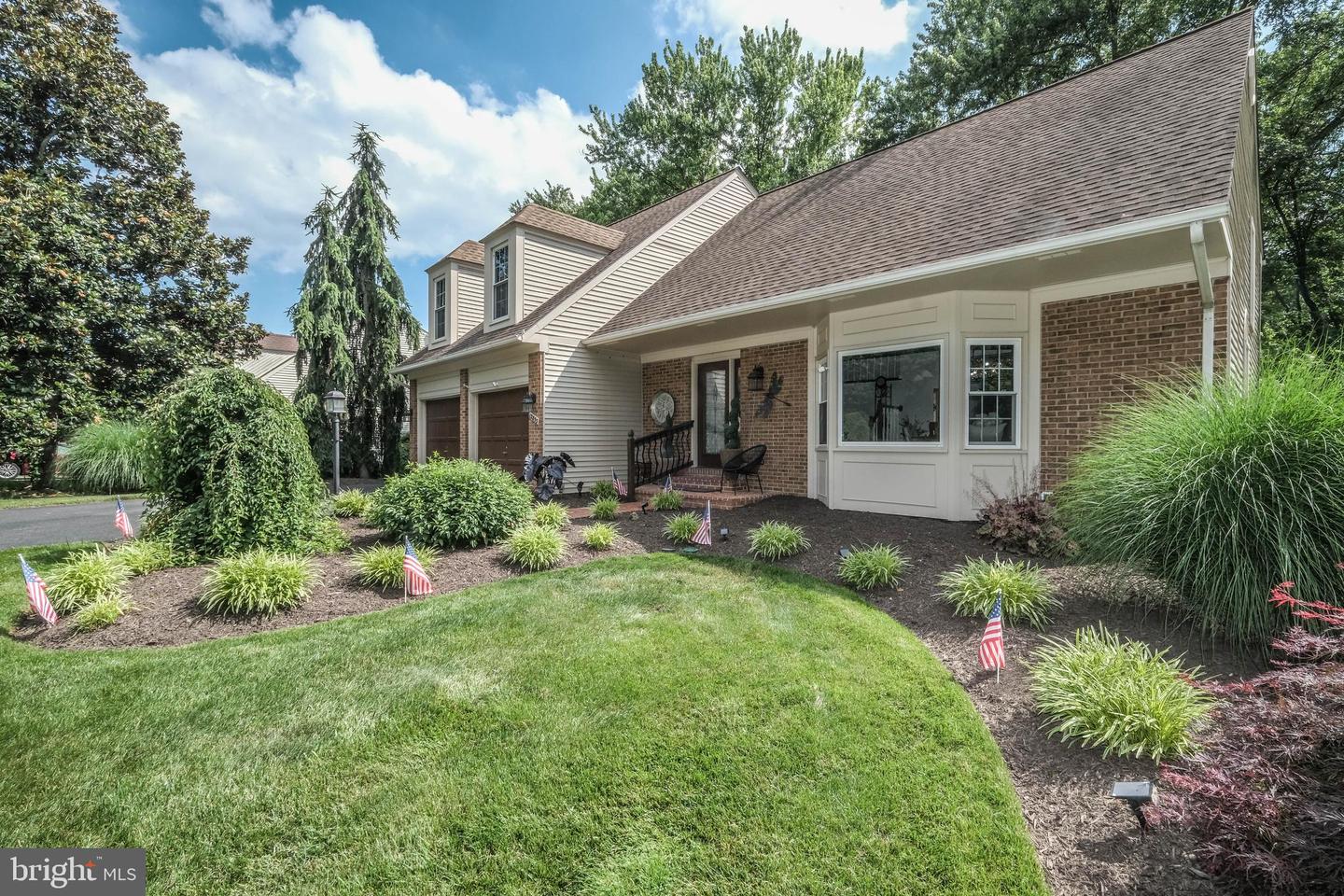 12853 VALLEYWOOD DR, WOODBRIDGE, Virginia 22192, 5 Bedrooms Bedrooms, ,3 BathroomsBathrooms,Residential,For sale,12853 VALLEYWOOD DR,VAPW2097034 MLS # VAPW2097034
