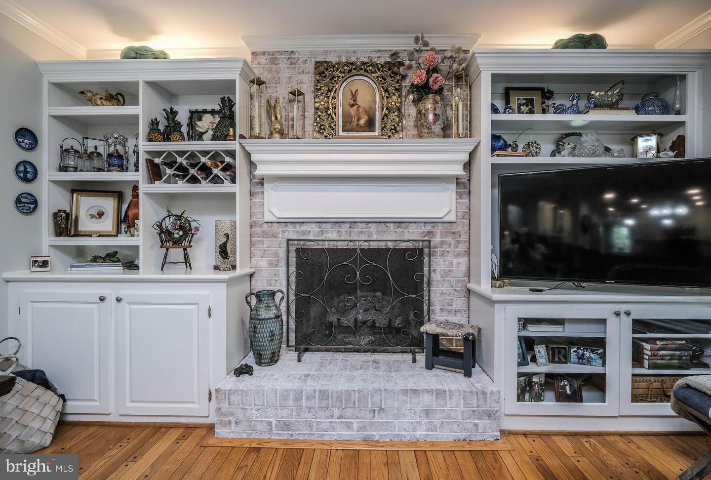 12853 VALLEYWOOD DR, WOODBRIDGE, Virginia 22192, 5 Bedrooms Bedrooms, ,3 BathroomsBathrooms,Residential,For sale,12853 VALLEYWOOD DR,VAPW2097034 MLS # VAPW2097034