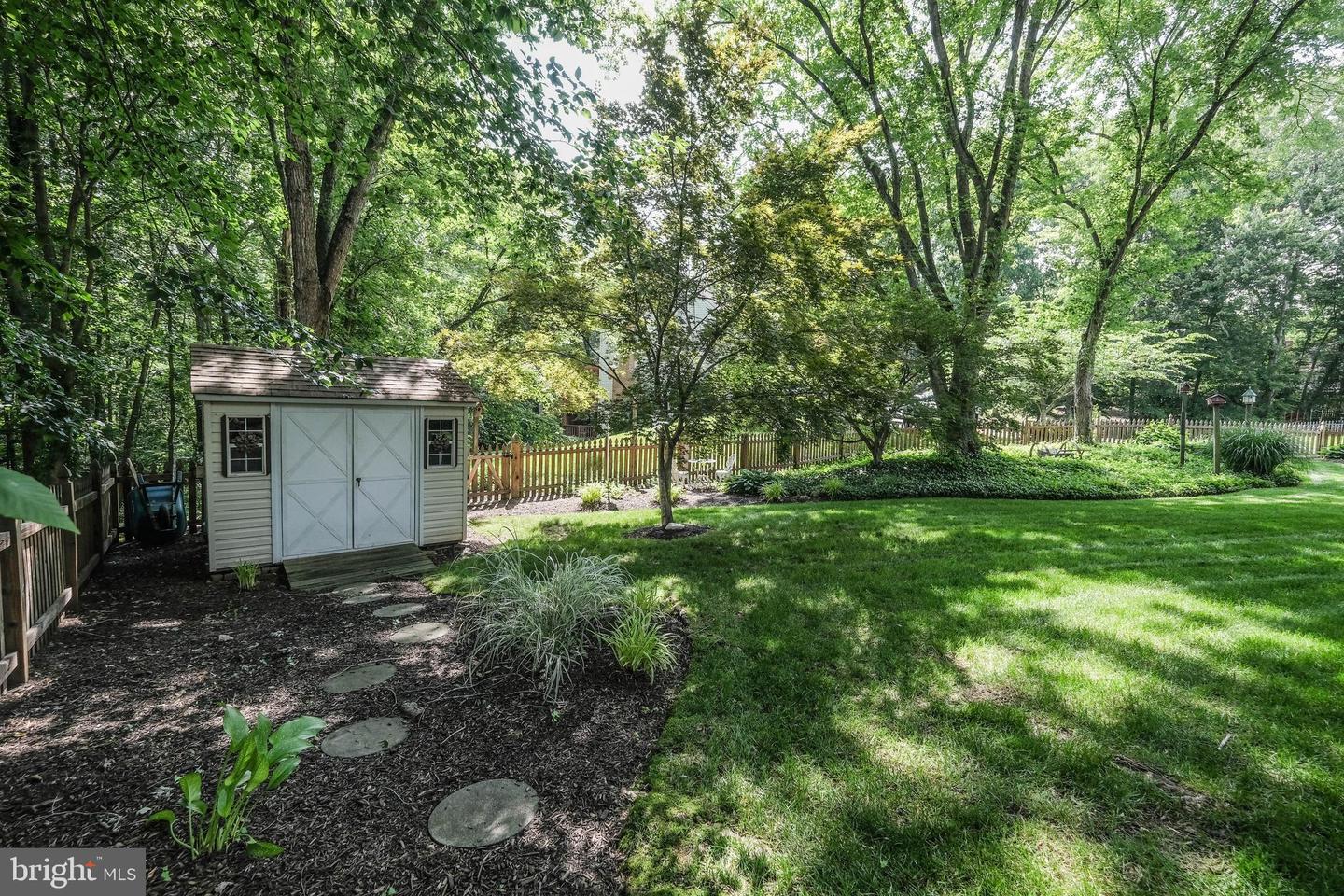 12853 VALLEYWOOD DR, WOODBRIDGE, Virginia 22192, 5 Bedrooms Bedrooms, ,3 BathroomsBathrooms,Residential,For sale,12853 VALLEYWOOD DR,VAPW2097034 MLS # VAPW2097034