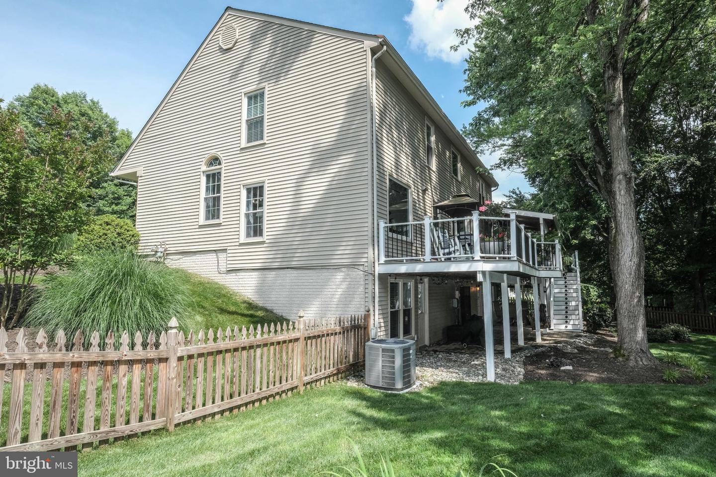 12853 VALLEYWOOD DR, WOODBRIDGE, Virginia 22192, 5 Bedrooms Bedrooms, ,3 BathroomsBathrooms,Residential,For sale,12853 VALLEYWOOD DR,VAPW2097034 MLS # VAPW2097034