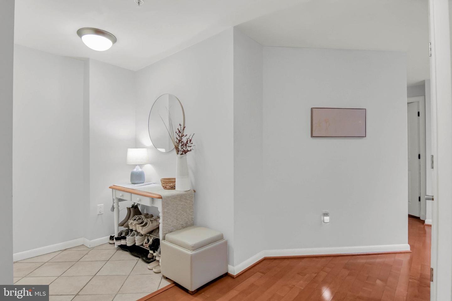 1021 N GARFIELD ST #109, ARLINGTON, Virginia 22201, 3 Bedrooms Bedrooms, ,2 BathroomsBathrooms,Residential,For sale,1021 N GARFIELD ST #109,VAAR2059256 MLS # VAAR2059256