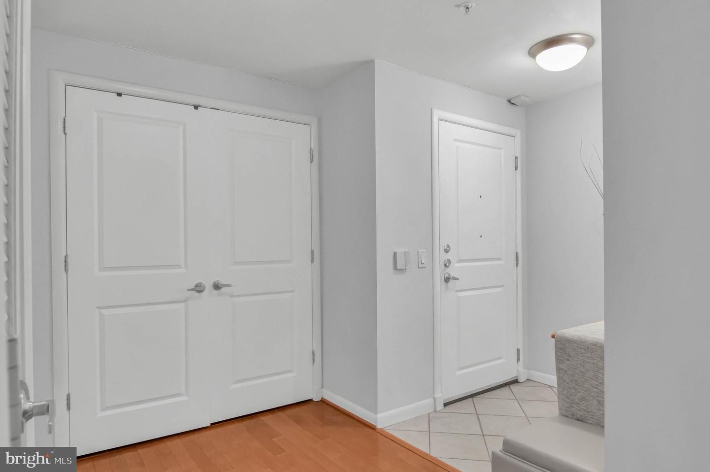 1021 N GARFIELD ST #109, ARLINGTON, Virginia 22201, 3 Bedrooms Bedrooms, ,2 BathroomsBathrooms,Residential,For sale,1021 N GARFIELD ST #109,VAAR2059256 MLS # VAAR2059256