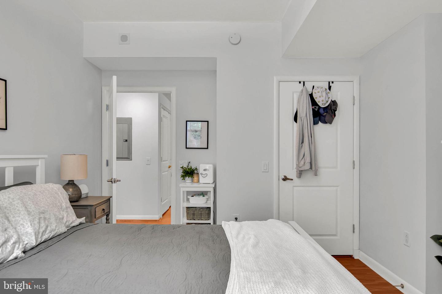 1021 N GARFIELD ST #109, ARLINGTON, Virginia 22201, 3 Bedrooms Bedrooms, ,2 BathroomsBathrooms,Residential,For sale,1021 N GARFIELD ST #109,VAAR2059256 MLS # VAAR2059256