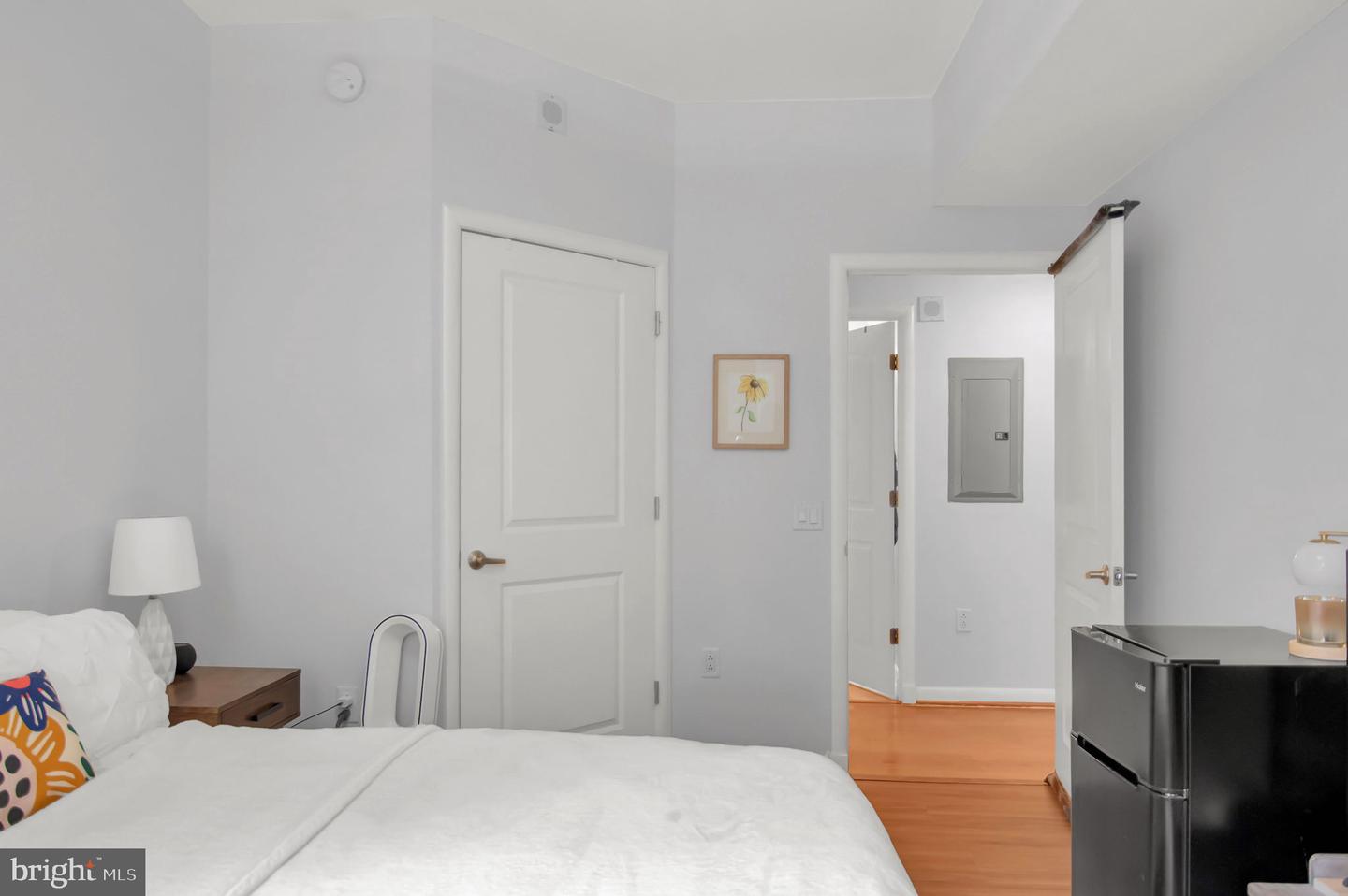 1021 N GARFIELD ST #109, ARLINGTON, Virginia 22201, 3 Bedrooms Bedrooms, ,2 BathroomsBathrooms,Residential,For sale,1021 N GARFIELD ST #109,VAAR2059256 MLS # VAAR2059256