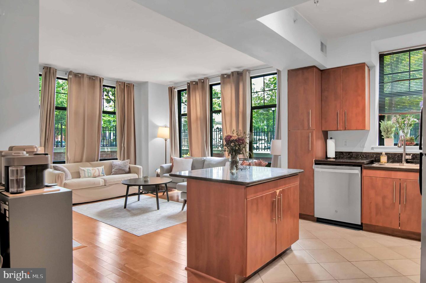 1021 N GARFIELD ST #109, ARLINGTON, Virginia 22201, 3 Bedrooms Bedrooms, ,2 BathroomsBathrooms,Residential,For sale,1021 N GARFIELD ST #109,VAAR2059256 MLS # VAAR2059256