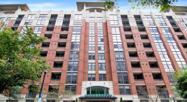 1021 N GARFIELD ST #109, ARLINGTON, Virginia 22201, 3 Bedrooms Bedrooms, ,2 BathroomsBathrooms,Residential,For sale,1021 N GARFIELD ST #109,VAAR2059256 MLS # VAAR2059256