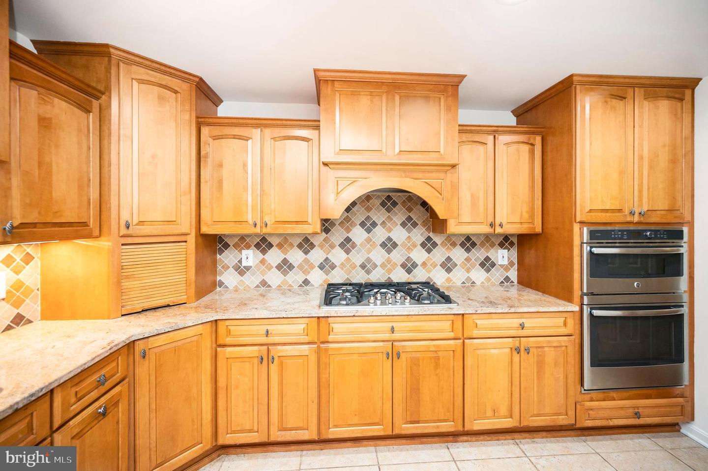 417 CAMDEN DR, FREDERICKSBURG, Virginia 22405, 4 Bedrooms Bedrooms, ,3 BathroomsBathrooms,Residential,For sale,417 CAMDEN DR,VAST2039872 MLS # VAST2039872