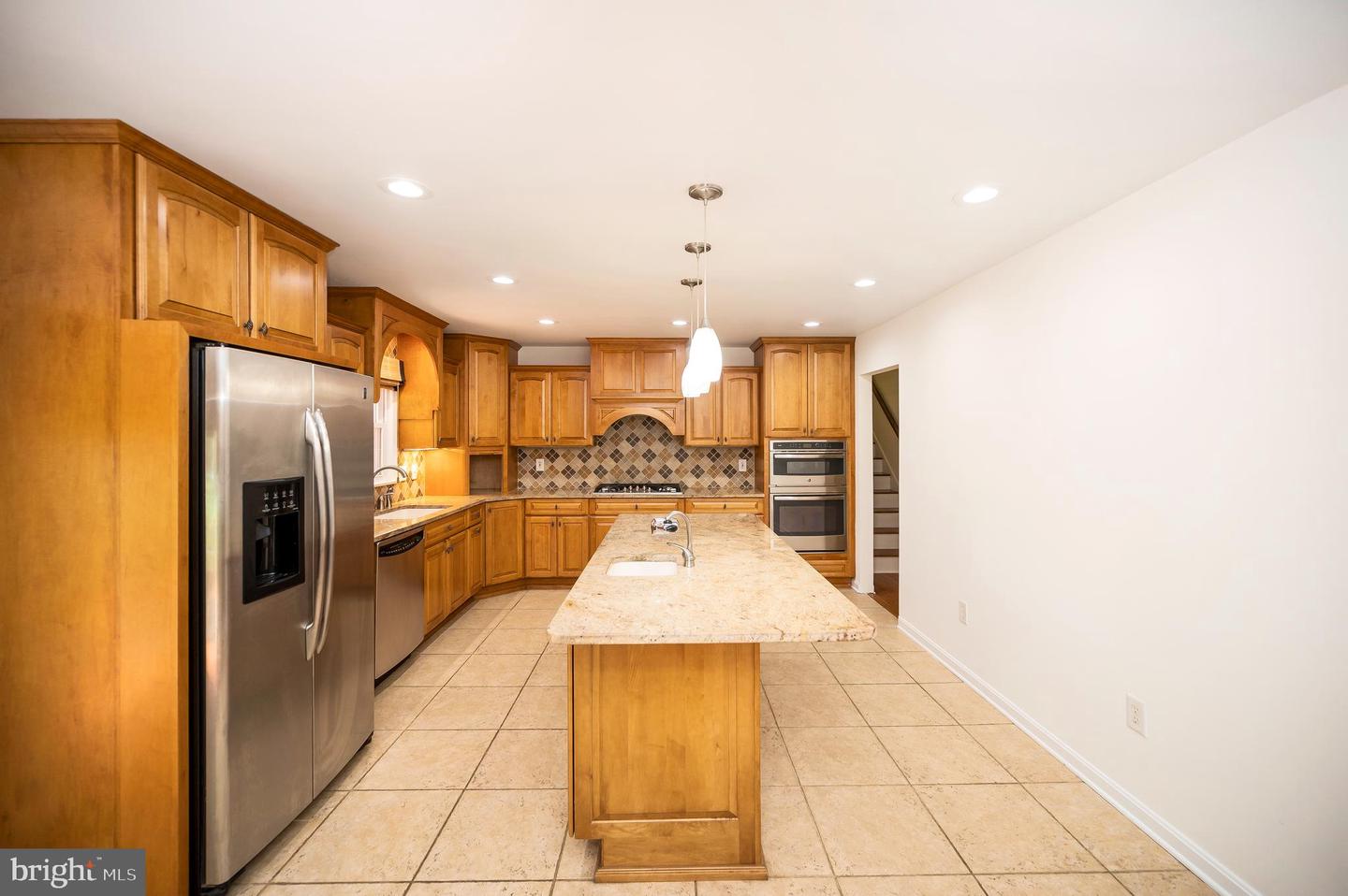 417 CAMDEN DR, FREDERICKSBURG, Virginia 22405, 4 Bedrooms Bedrooms, ,3 BathroomsBathrooms,Residential,For sale,417 CAMDEN DR,VAST2039872 MLS # VAST2039872