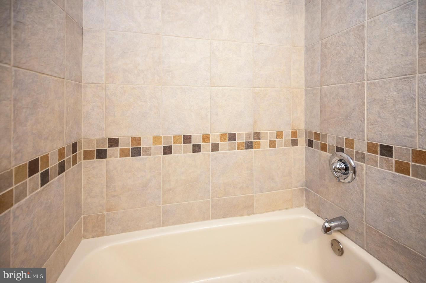 417 CAMDEN DR, FREDERICKSBURG, Virginia 22405, 4 Bedrooms Bedrooms, ,3 BathroomsBathrooms,Residential,For sale,417 CAMDEN DR,VAST2039872 MLS # VAST2039872