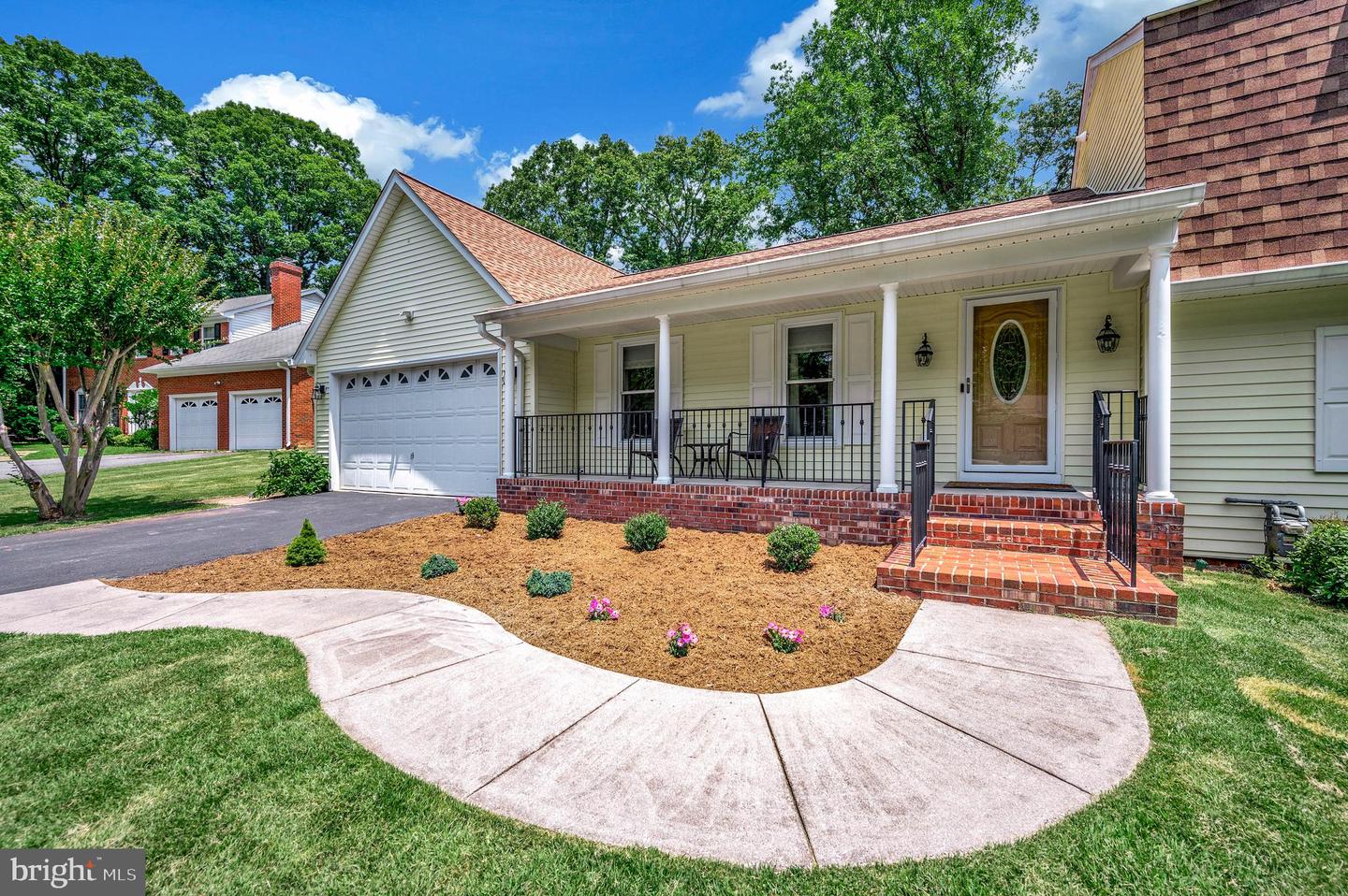 417 CAMDEN DR, FREDERICKSBURG, Virginia 22405, 4 Bedrooms Bedrooms, ,3 BathroomsBathrooms,Residential,For sale,417 CAMDEN DR,VAST2039872 MLS # VAST2039872
