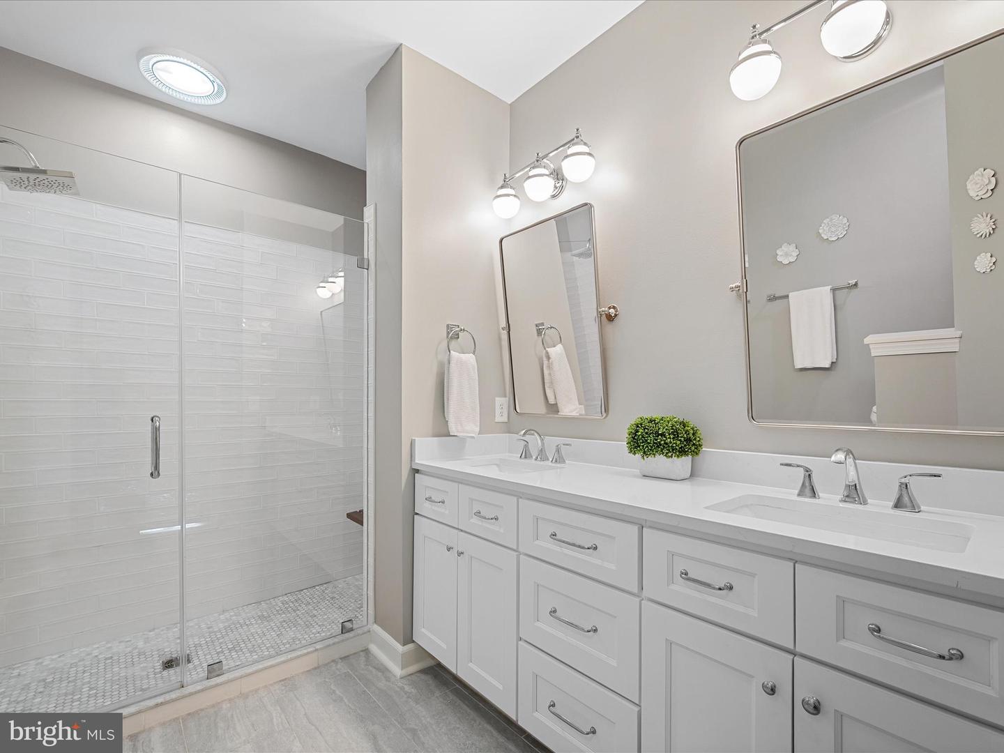 8027 MONTOUR HEIGHTS DR, GAINESVILLE, Virginia 20155, 3 Bedrooms Bedrooms, ,2 BathroomsBathrooms,Residential,For sale,8027 MONTOUR HEIGHTS DR,VAPW2096942 MLS # VAPW2096942