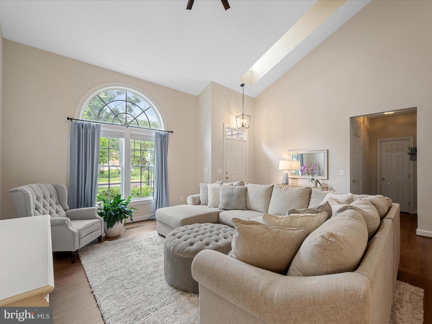 8027 MONTOUR HEIGHTS DR, GAINESVILLE, Virginia 20155, 3 Bedrooms Bedrooms, ,2 BathroomsBathrooms,Residential,For sale,8027 MONTOUR HEIGHTS DR,VAPW2096942 MLS # VAPW2096942