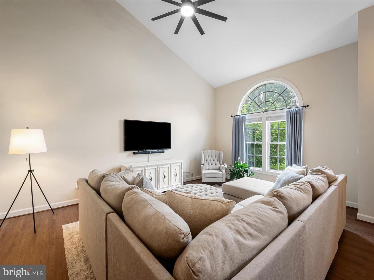 8027 MONTOUR HEIGHTS DR, GAINESVILLE, Virginia 20155, 3 Bedrooms Bedrooms, ,2 BathroomsBathrooms,Residential,For sale,8027 MONTOUR HEIGHTS DR,VAPW2096942 MLS # VAPW2096942