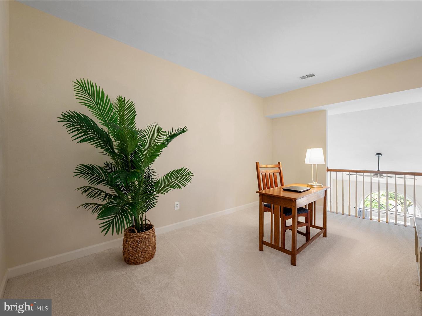 8027 MONTOUR HEIGHTS DR, GAINESVILLE, Virginia 20155, 3 Bedrooms Bedrooms, ,2 BathroomsBathrooms,Residential,For sale,8027 MONTOUR HEIGHTS DR,VAPW2096942 MLS # VAPW2096942