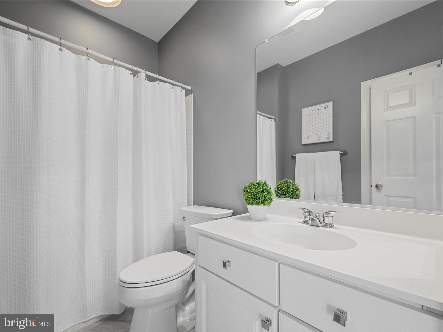 8027 MONTOUR HEIGHTS DR, GAINESVILLE, Virginia 20155, 3 Bedrooms Bedrooms, ,2 BathroomsBathrooms,Residential,For sale,8027 MONTOUR HEIGHTS DR,VAPW2096942 MLS # VAPW2096942