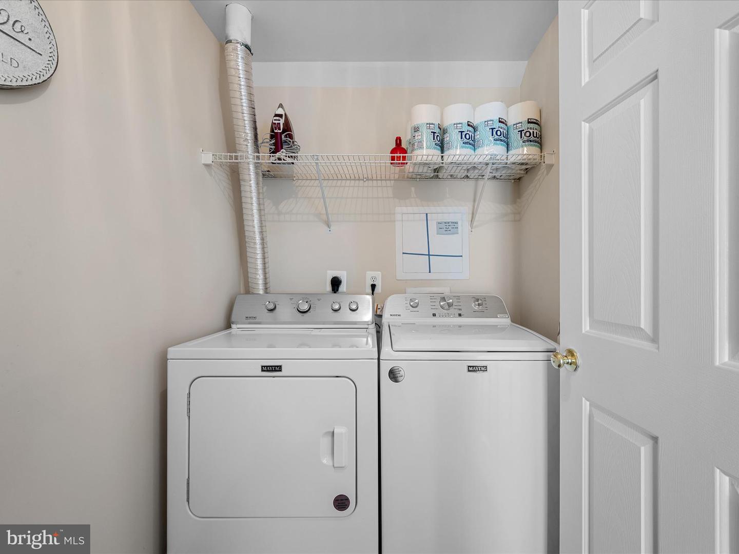 8027 MONTOUR HEIGHTS DR, GAINESVILLE, Virginia 20155, 3 Bedrooms Bedrooms, ,2 BathroomsBathrooms,Residential,For sale,8027 MONTOUR HEIGHTS DR,VAPW2096942 MLS # VAPW2096942