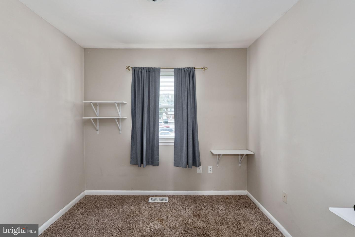 2801 BANKS CT, DUMFRIES, Virginia 22026, 4 Bedrooms Bedrooms, ,2 BathroomsBathrooms,Residential,For sale,2801 BANKS CT,VAPW2096948 MLS # VAPW2096948