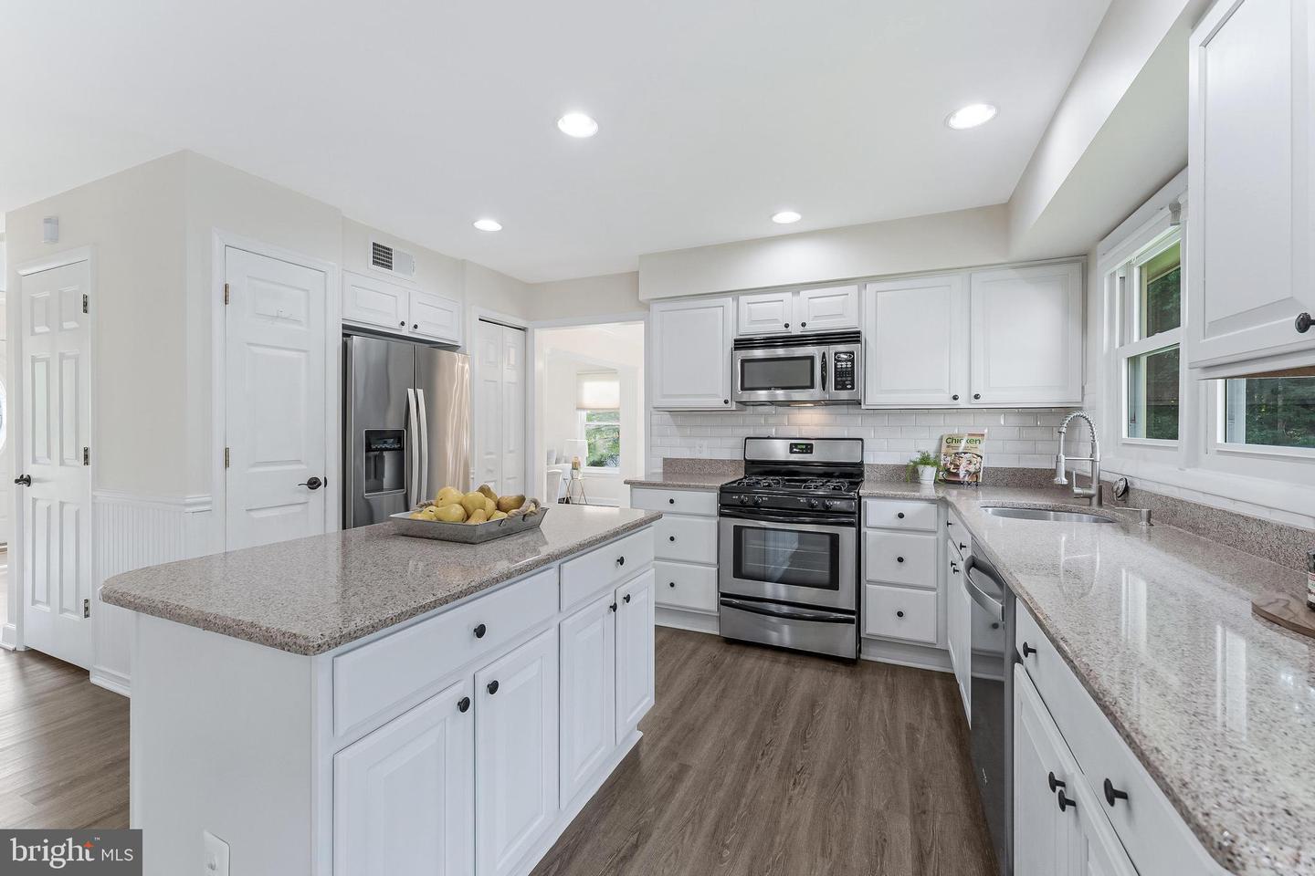 6801 MT OLIVE CT, CENTREVILLE, Virginia 20121, 4 Bedrooms Bedrooms, ,3 BathroomsBathrooms,Residential,For sale,6801 MT OLIVE CT,VAFX2247196 MLS # VAFX2247196