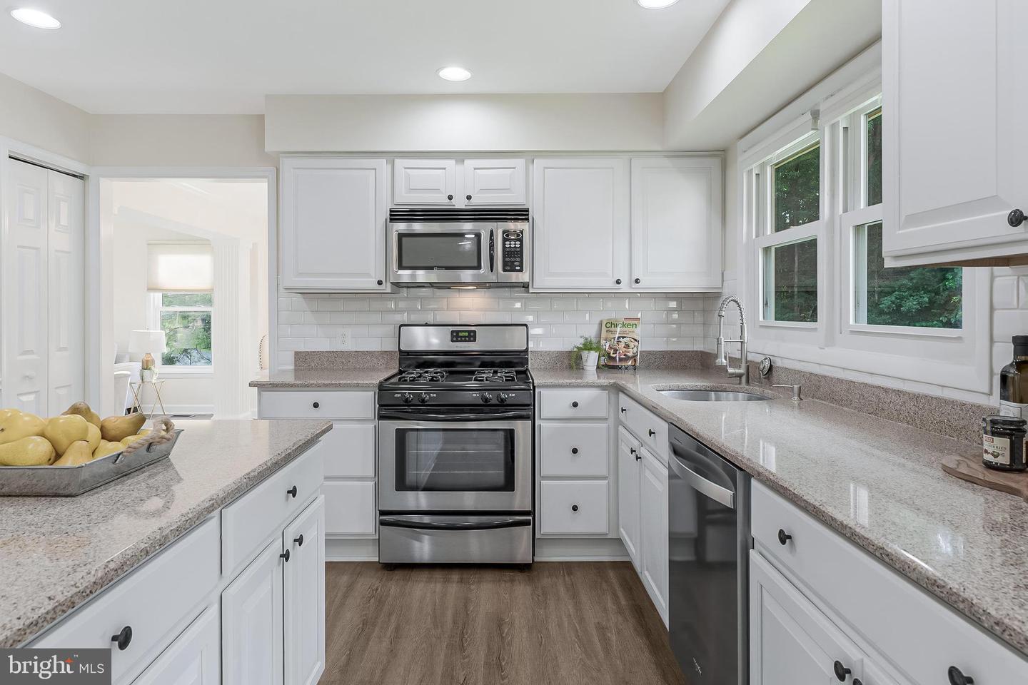 6801 MT OLIVE CT, CENTREVILLE, Virginia 20121, 4 Bedrooms Bedrooms, ,3 BathroomsBathrooms,Residential,For sale,6801 MT OLIVE CT,VAFX2247196 MLS # VAFX2247196