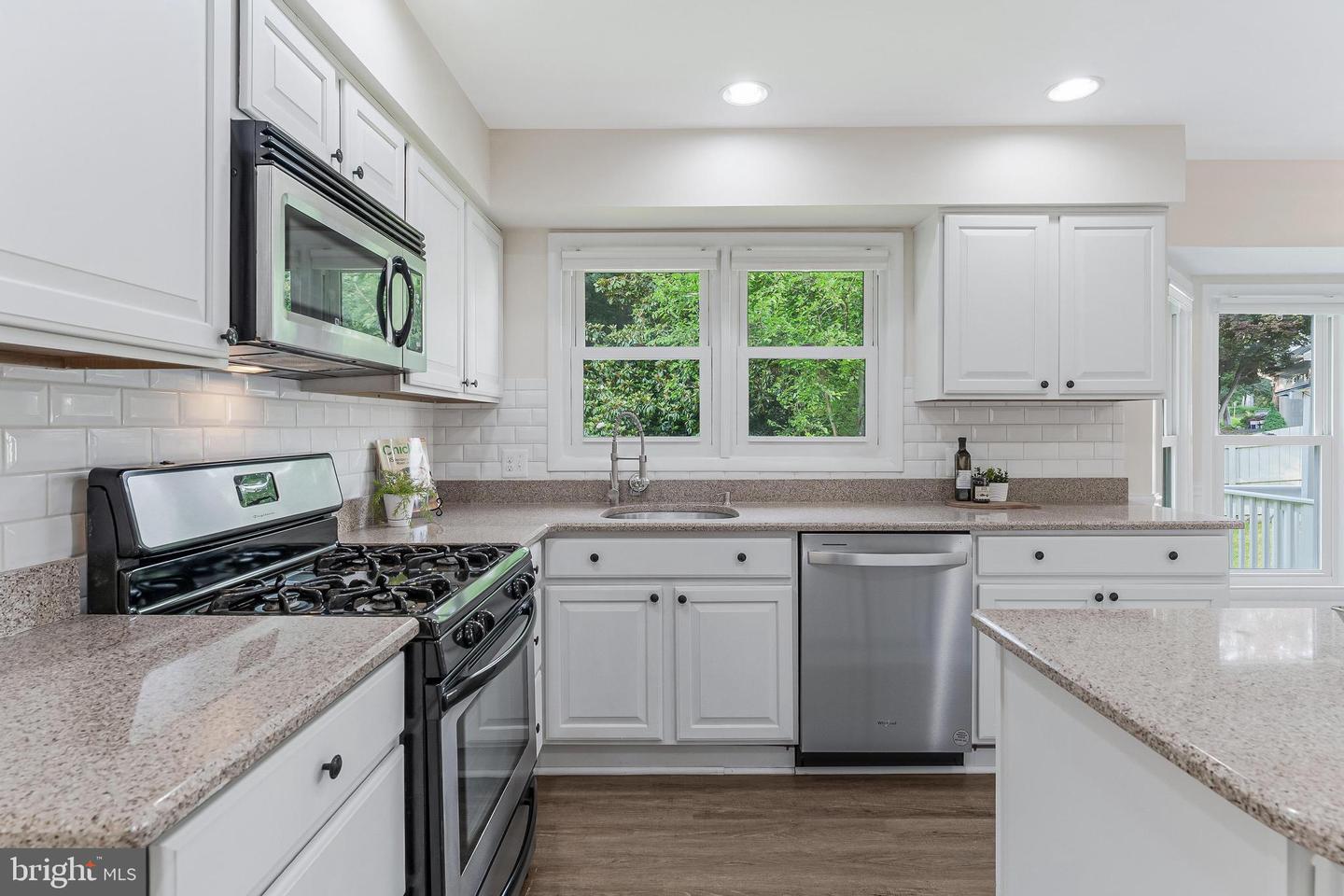 6801 MT OLIVE CT, CENTREVILLE, Virginia 20121, 4 Bedrooms Bedrooms, ,3 BathroomsBathrooms,Residential,For sale,6801 MT OLIVE CT,VAFX2247196 MLS # VAFX2247196