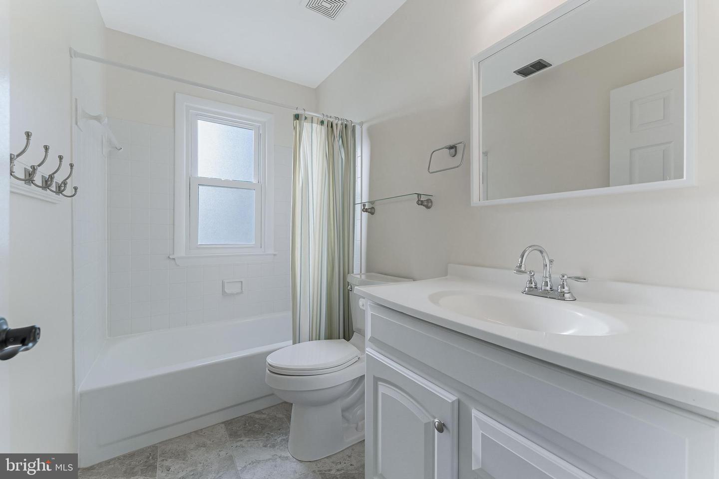 6801 MT OLIVE CT, CENTREVILLE, Virginia 20121, 4 Bedrooms Bedrooms, ,3 BathroomsBathrooms,Residential,For sale,6801 MT OLIVE CT,VAFX2247196 MLS # VAFX2247196