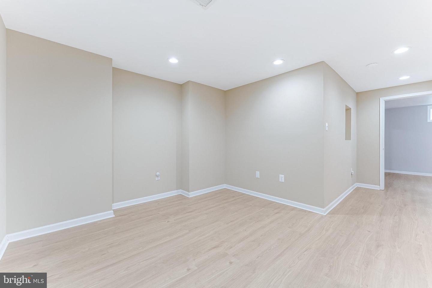 6801 MT OLIVE CT, CENTREVILLE, Virginia 20121, 4 Bedrooms Bedrooms, ,3 BathroomsBathrooms,Residential,For sale,6801 MT OLIVE CT,VAFX2247196 MLS # VAFX2247196