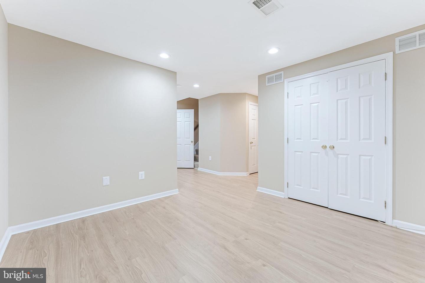 6801 MT OLIVE CT, CENTREVILLE, Virginia 20121, 4 Bedrooms Bedrooms, ,3 BathroomsBathrooms,Residential,For sale,6801 MT OLIVE CT,VAFX2247196 MLS # VAFX2247196