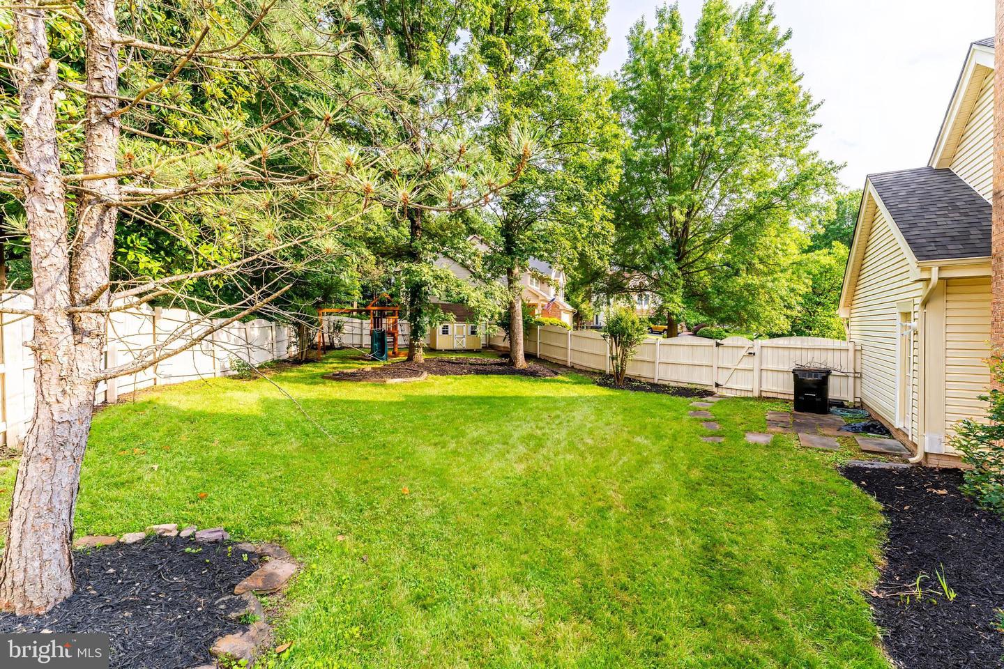 6801 MT OLIVE CT, CENTREVILLE, Virginia 20121, 4 Bedrooms Bedrooms, ,3 BathroomsBathrooms,Residential,For sale,6801 MT OLIVE CT,VAFX2247196 MLS # VAFX2247196