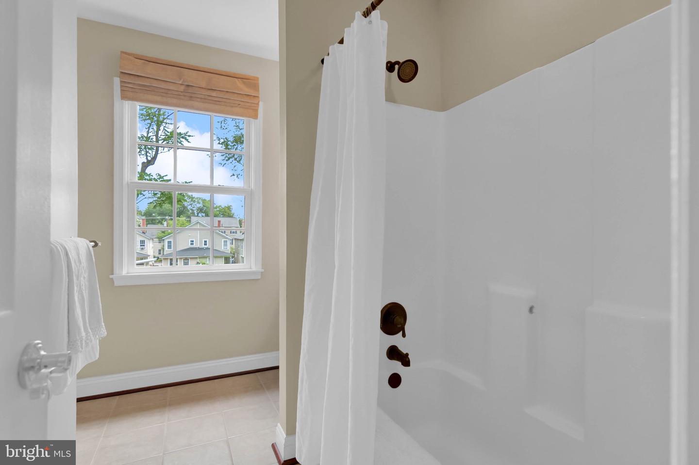 211 PRINCE EDWARD ST, FREDERICKSBURG, Virginia 22401, 3 Bedrooms Bedrooms, ,2 BathroomsBathrooms,Residential,For sale,211 PRINCE EDWARD ST,VAFB2008426 MLS # VAFB2008426
