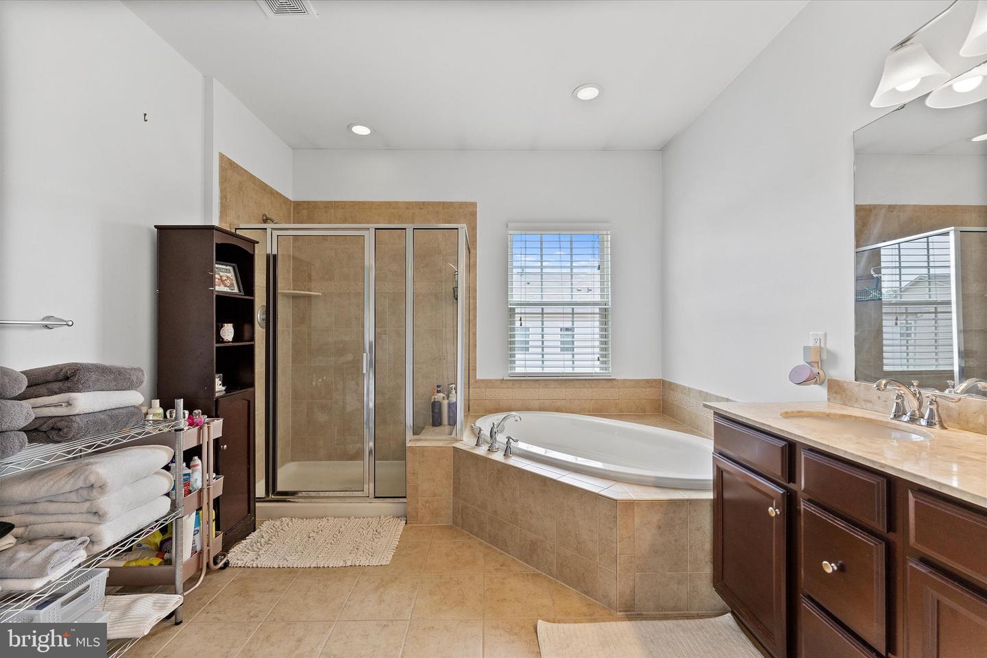 25672 AZALEA GARDEN TER, ALDIE, Virginia 20105, 3 Bedrooms Bedrooms, ,2 BathroomsBathrooms,Residential,For sale,25672 AZALEA GARDEN TER,VALO2099498 MLS # VALO2099498