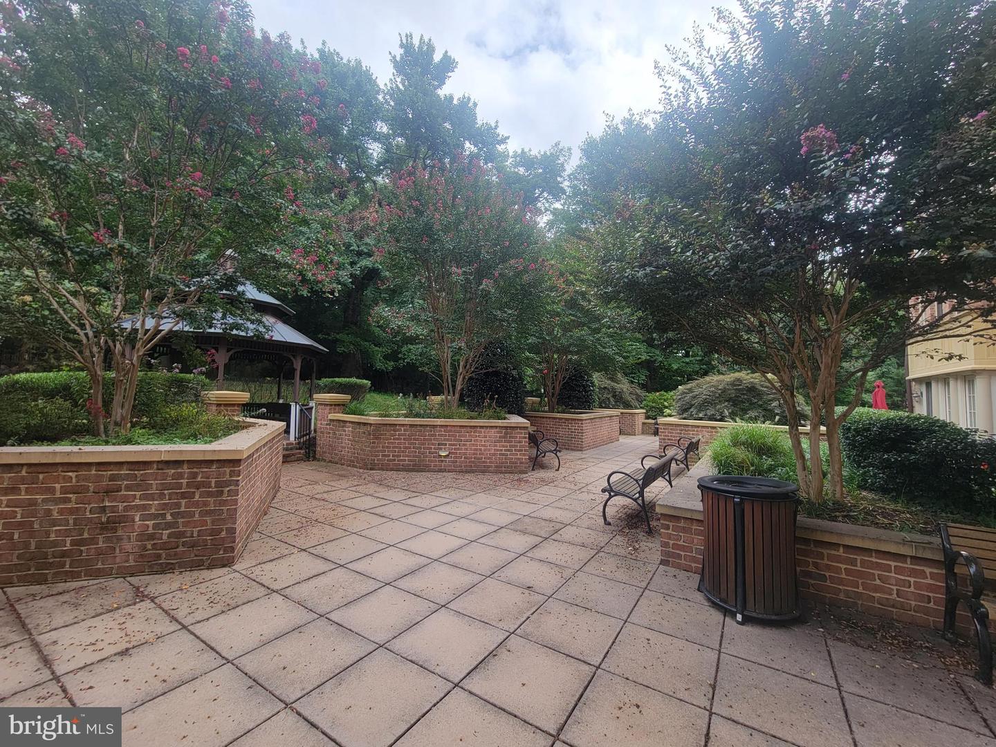 1781 CHAIN BRIDGE RD #302, MCLEAN, Virginia 22102, 2 Bedrooms Bedrooms, ,2 BathroomsBathrooms,Residential,For sale,1781 CHAIN BRIDGE RD #302,VAFX2247406 MLS # VAFX2247406