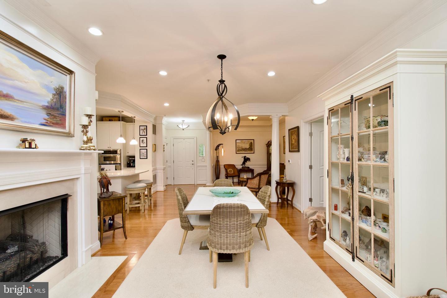 1781 CHAIN BRIDGE RD #302, MCLEAN, Virginia 22102, 2 Bedrooms Bedrooms, ,2 BathroomsBathrooms,Residential,For sale,1781 CHAIN BRIDGE RD #302,VAFX2247406 MLS # VAFX2247406