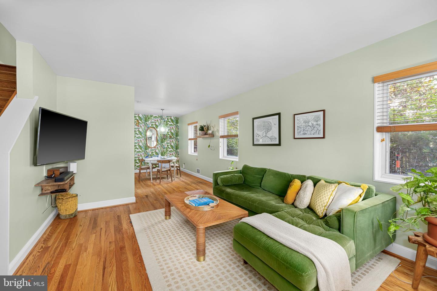 307 E BELLEFONTE AVE, ALEXANDRIA, Virginia 22301, 3 Bedrooms Bedrooms, ,2 BathroomsBathrooms,Residential,For sale,307 E BELLEFONTE AVE,VAAX2046510 MLS # VAAX2046510