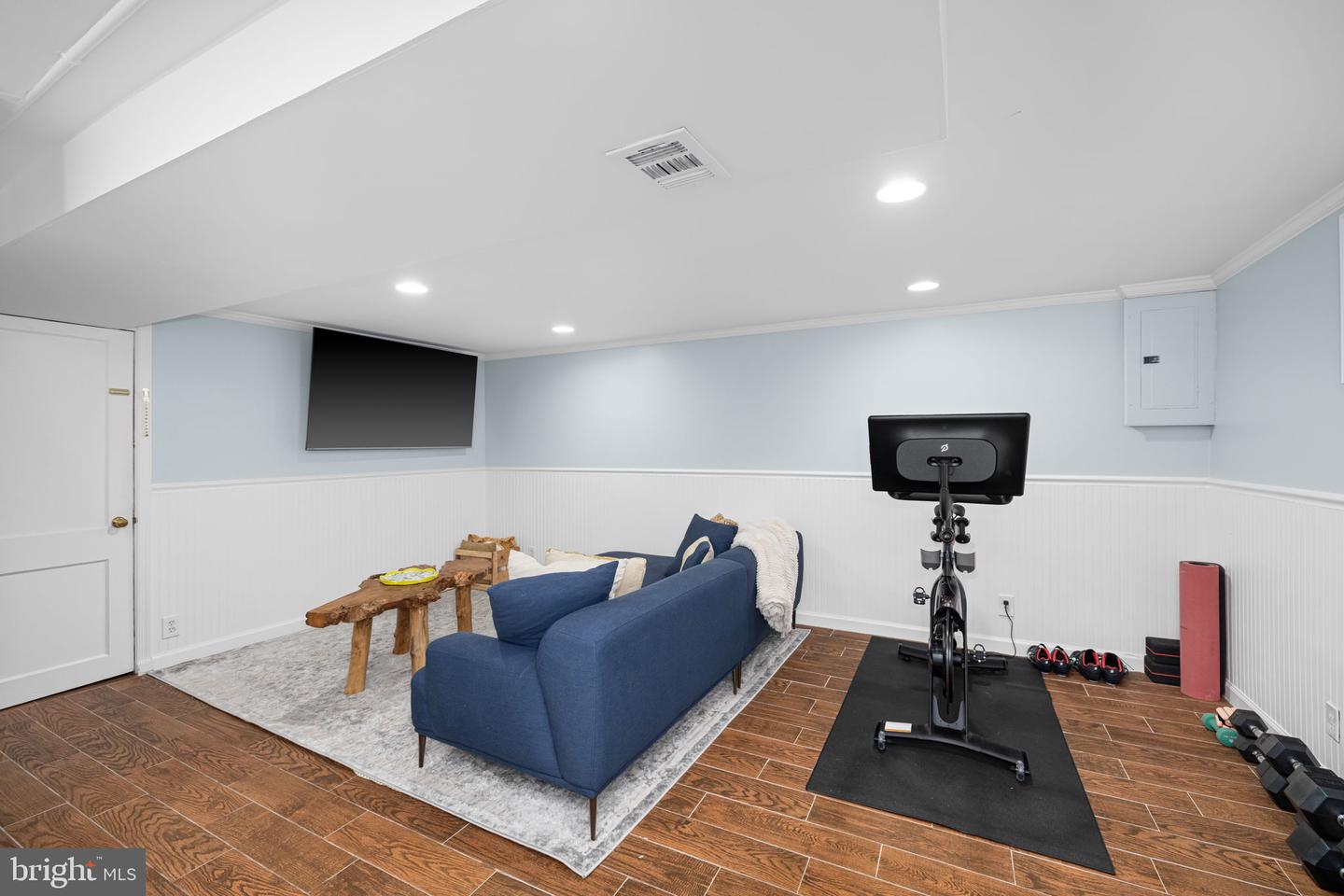 307 E BELLEFONTE AVE, ALEXANDRIA, Virginia 22301, 3 Bedrooms Bedrooms, ,2 BathroomsBathrooms,Residential,For sale,307 E BELLEFONTE AVE,VAAX2046510 MLS # VAAX2046510