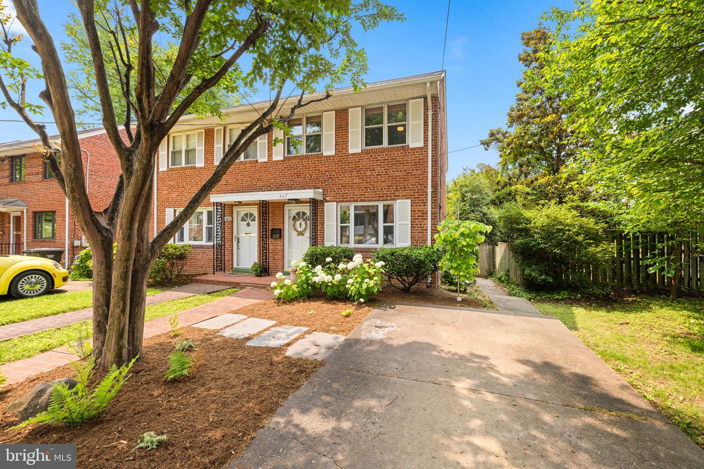 307 E BELLEFONTE AVE, ALEXANDRIA, Virginia 22301, 3 Bedrooms Bedrooms, ,2 BathroomsBathrooms,Residential,For sale,307 E BELLEFONTE AVE,VAAX2046510 MLS # VAAX2046510