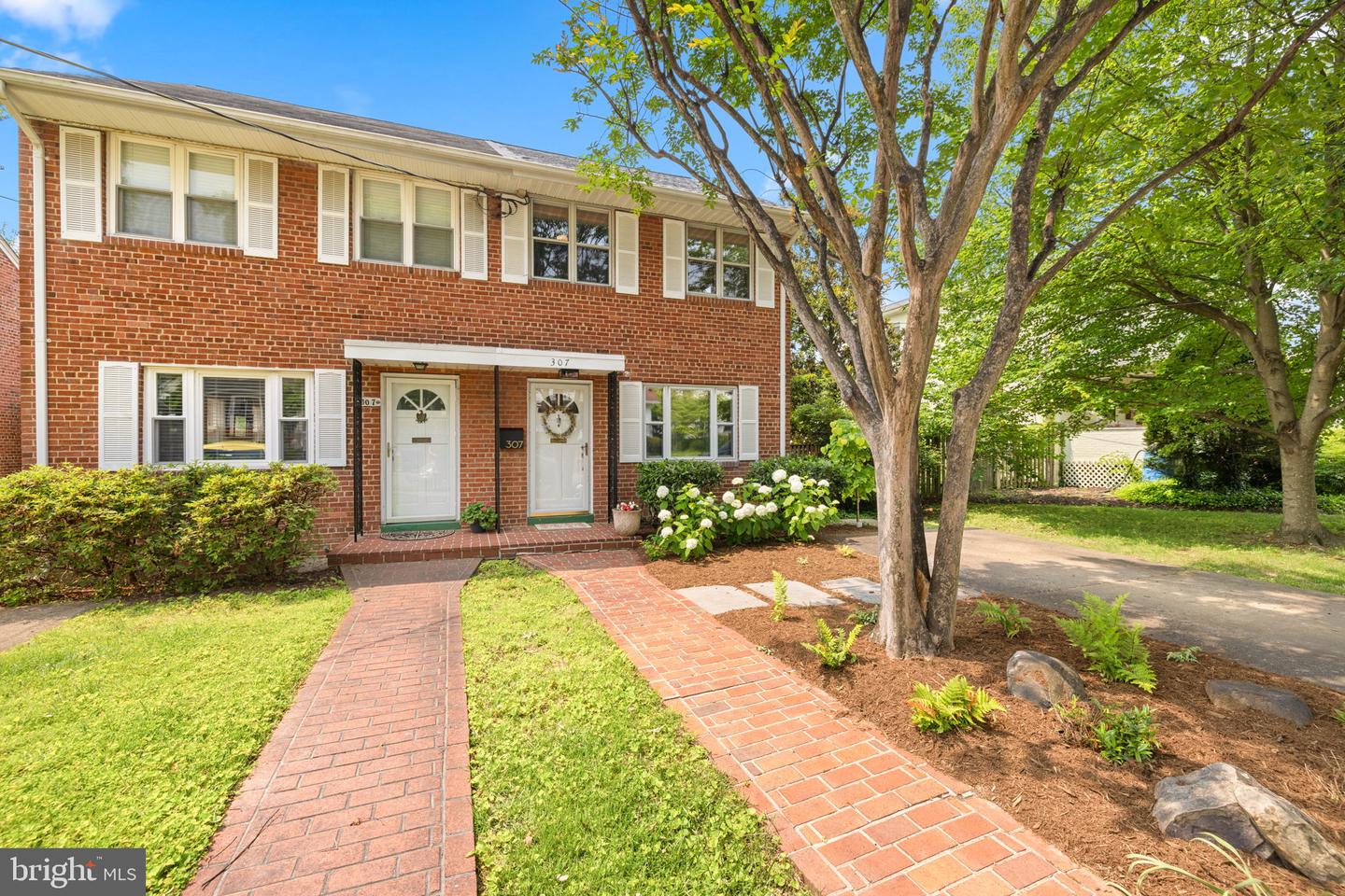 307 E BELLEFONTE AVE, ALEXANDRIA, Virginia 22301, 3 Bedrooms Bedrooms, ,2 BathroomsBathrooms,Residential,For sale,307 E BELLEFONTE AVE,VAAX2046510 MLS # VAAX2046510