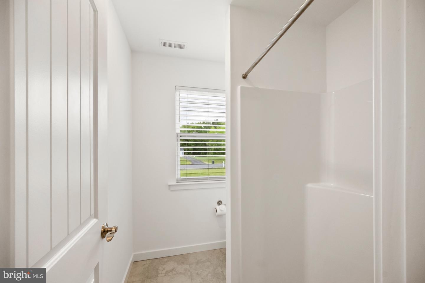 7802 SHAWMONT RD, FREDERICKSBURG, Virginia 22407, 5 Bedrooms Bedrooms, ,4 BathroomsBathrooms,Residential,For sale,7802 SHAWMONT RD,VASP2033966 MLS # VASP2033966