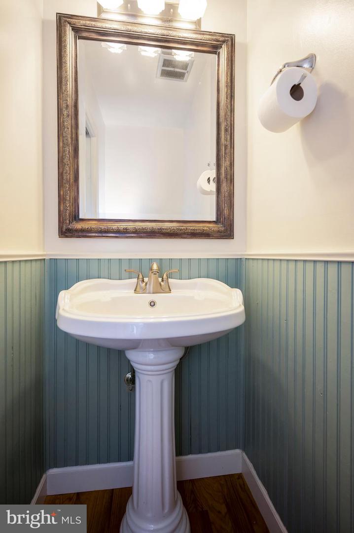 539 MCCARTY RD, FREDERICKSBURG, Virginia 22405, 3 Bedrooms Bedrooms, ,2 BathroomsBathrooms,Residential,For sale,539 MCCARTY RD,VAST2039850 MLS # VAST2039850