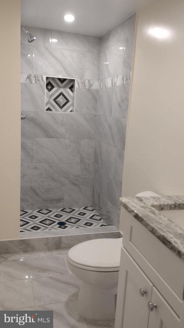 6531 CHINA GROVE CT, ALEXANDRIA, Virginia 22310, 3 Bedrooms Bedrooms, ,3 BathroomsBathrooms,Residential,For sale,6531 CHINA GROVE CT,VAFX2247552 MLS # VAFX2247552