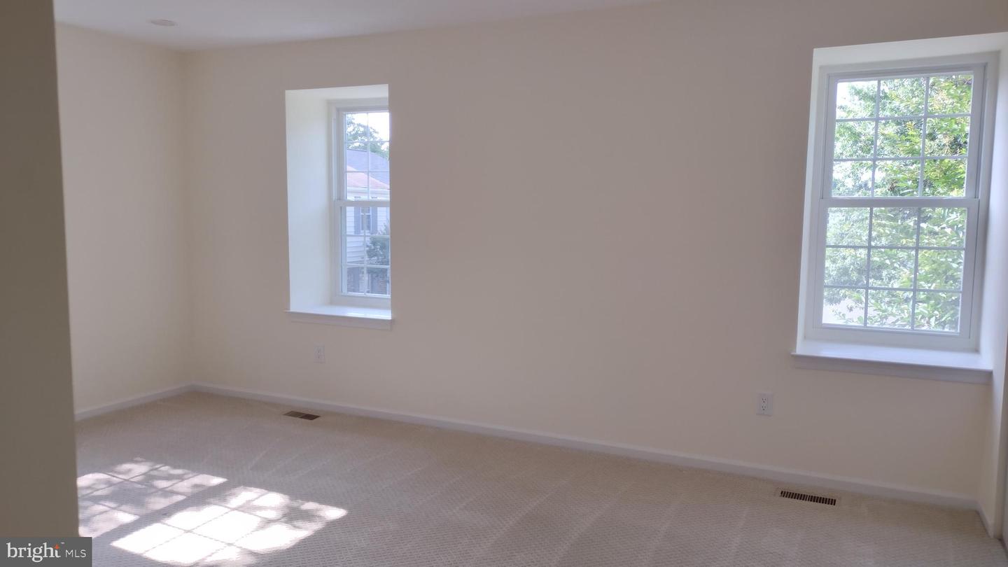 6531 CHINA GROVE CT, ALEXANDRIA, Virginia 22310, 3 Bedrooms Bedrooms, ,3 BathroomsBathrooms,Residential,For sale,6531 CHINA GROVE CT,VAFX2247552 MLS # VAFX2247552