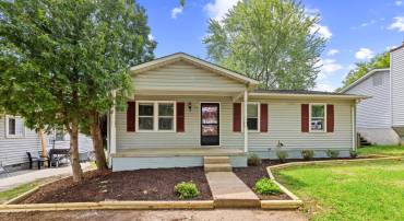 130 OAK VIEW DR SE, LEESBURG, Virginia 20175, 3 Bedrooms Bedrooms, ,3 BathroomsBathrooms,Residential,For sale,130 OAK VIEW DR SE,VALO2099626 MLS # VALO2099626