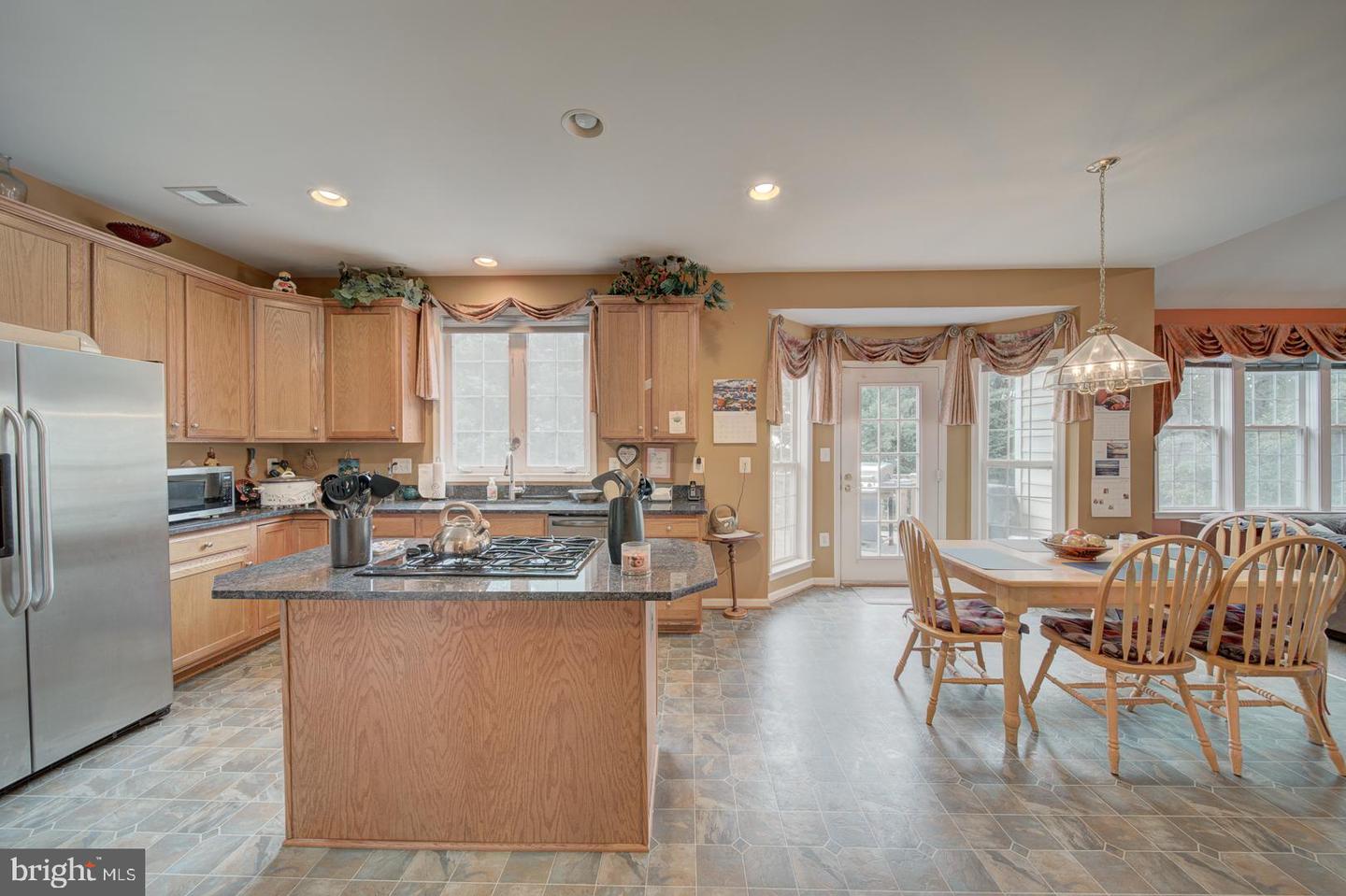 1805 EFTY CT, WOODBRIDGE, Virginia 22191, 5 Bedrooms Bedrooms, ,3 BathroomsBathrooms,Residential,For sale,1805 EFTY CT,VAPW2097110 MLS # VAPW2097110