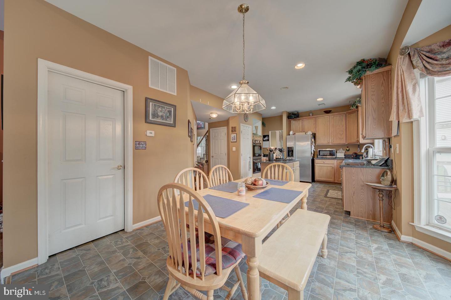 1805 EFTY CT, WOODBRIDGE, Virginia 22191, 5 Bedrooms Bedrooms, ,3 BathroomsBathrooms,Residential,For sale,1805 EFTY CT,VAPW2097110 MLS # VAPW2097110