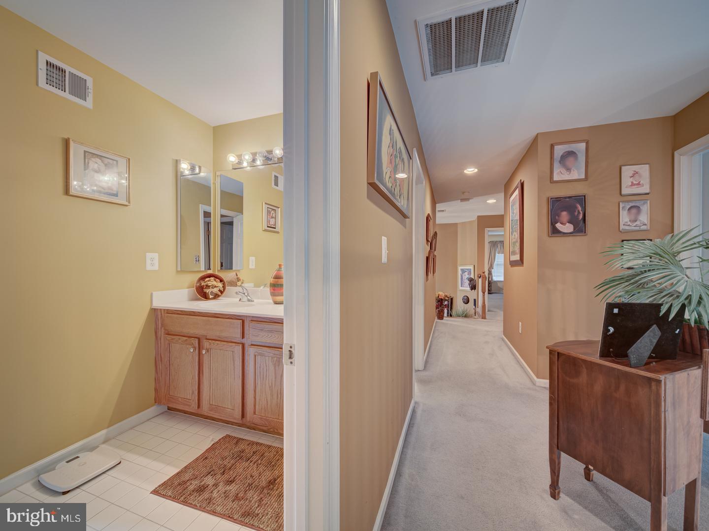 1805 EFTY CT, WOODBRIDGE, Virginia 22191, 5 Bedrooms Bedrooms, ,3 BathroomsBathrooms,Residential,For sale,1805 EFTY CT,VAPW2097110 MLS # VAPW2097110