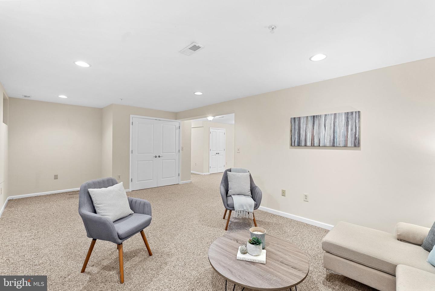 1512 MISSISSIPPI AVE SE, WASHINGTON, District Of Columbia 20032, 5 Bedrooms Bedrooms, ,3 BathroomsBathrooms,Residential,For sale,1512 MISSISSIPPI AVE SE,DCDC2205966 MLS # DCDC2205966